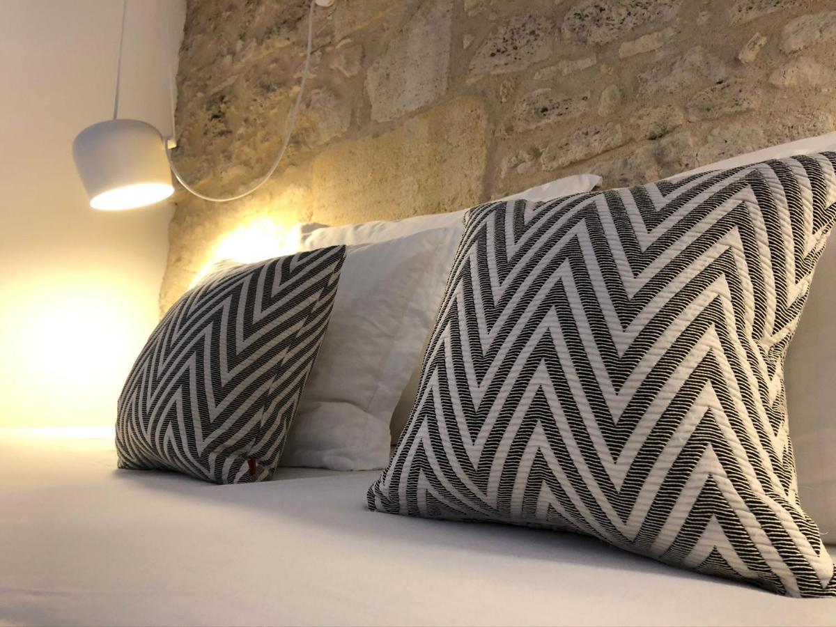 Chez Henri Bed & Breakfast Belves-de-Castillon ภายนอก รูปภาพ